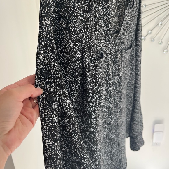 EXPRESS ⚜️ Portofino Shirt, Size Small - Picture 2 of 4